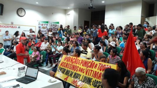 Servidores federais, estaduais e municipais, integrantes de entidades populares e moviment